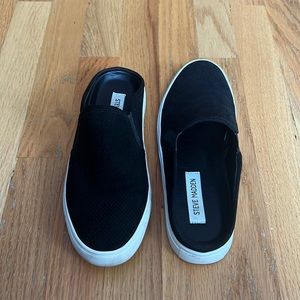 Steve Madden Black Slip On Sneakers Size 7.5